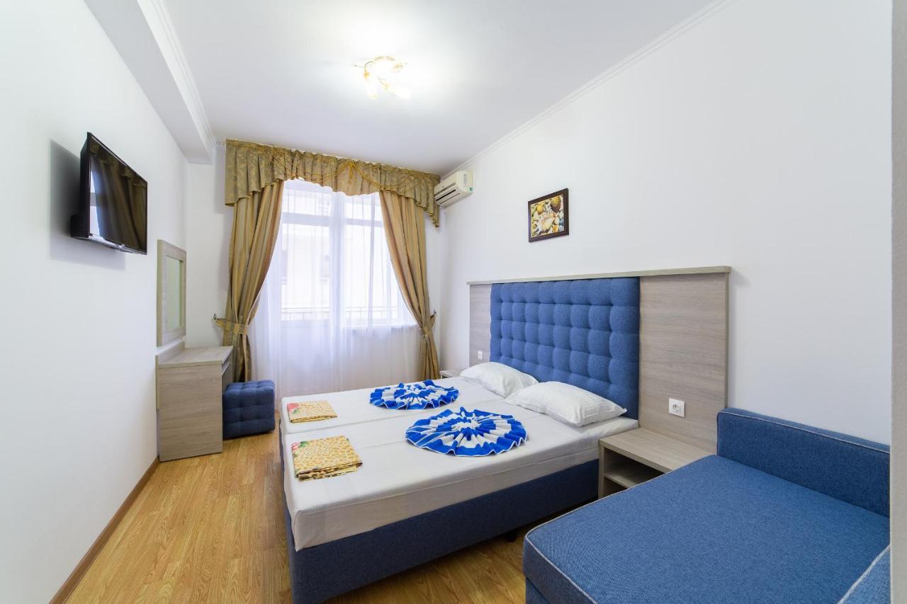 Гостевой Дом "Геракл " Hotel Vityazevo Luaran gambar