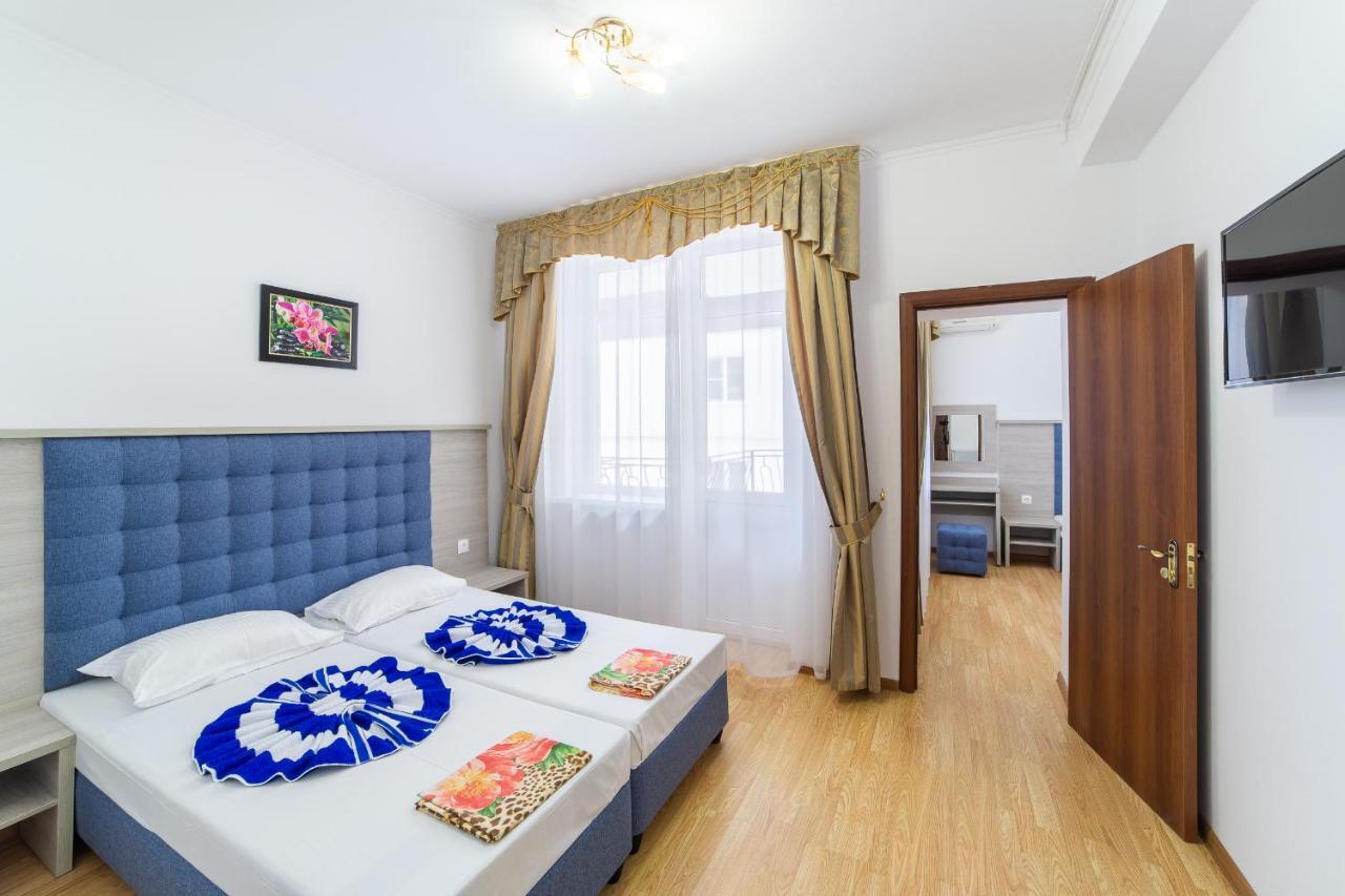 Гостевой Дом "Геракл " Hotel Vityazevo Luaran gambar