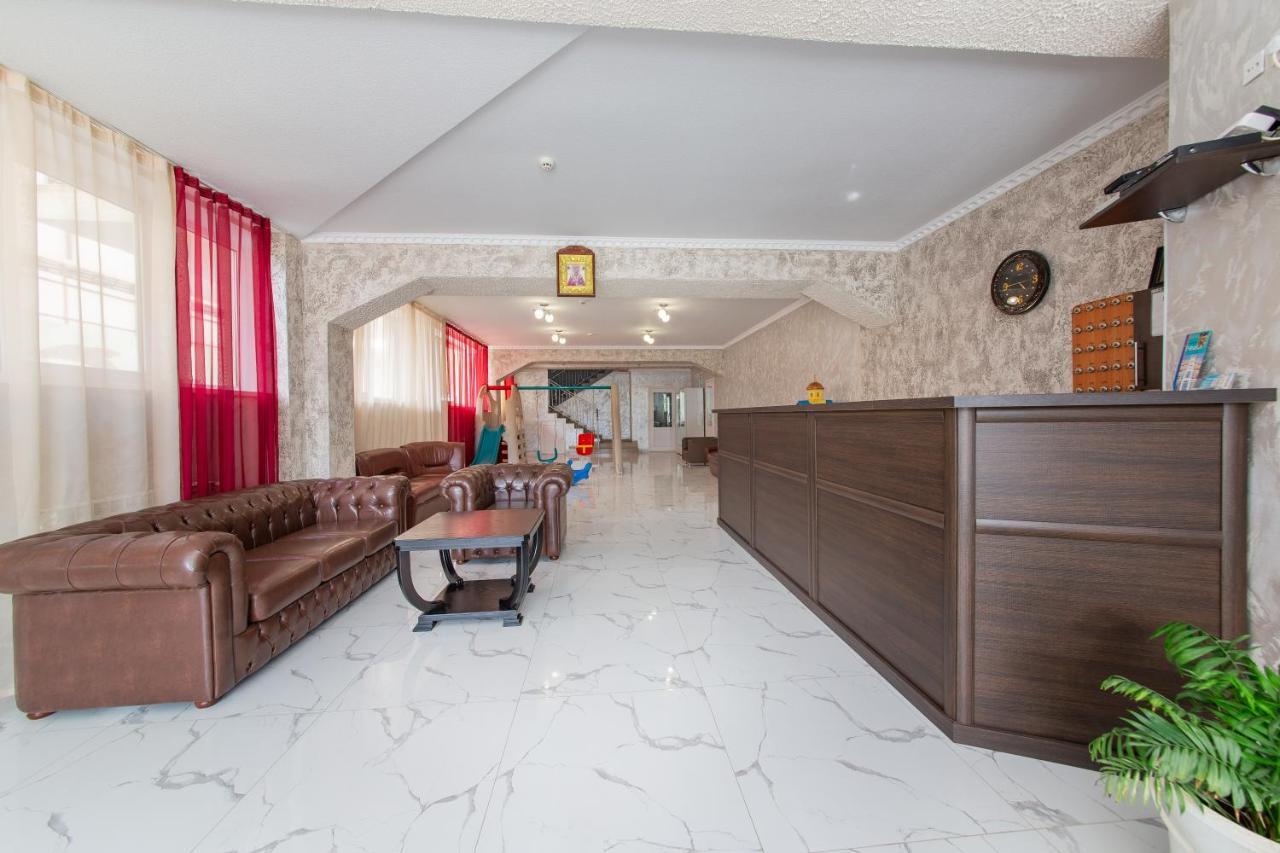 Гостевой Дом "Геракл " Hotel Vityazevo Luaran gambar