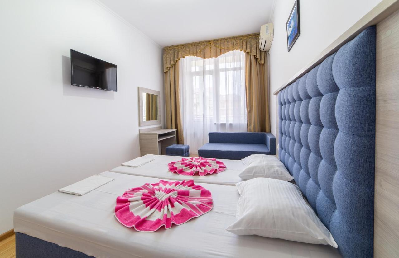 Гостевой Дом "Геракл " Hotel Vityazevo Luaran gambar